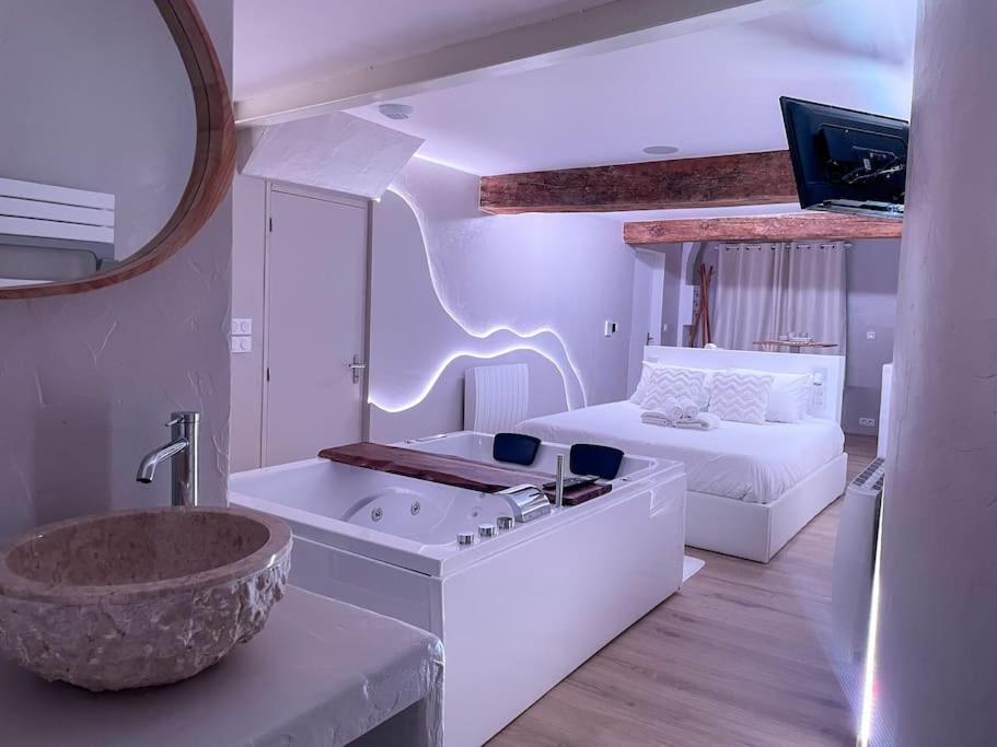 Apartment A La Folie - Loft &