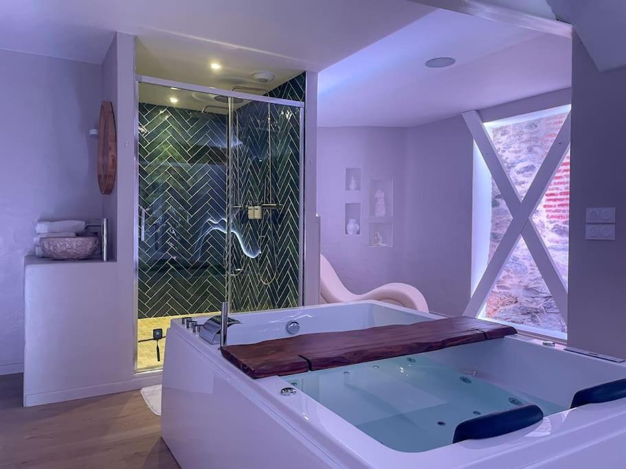 A La Folie - Loft & *